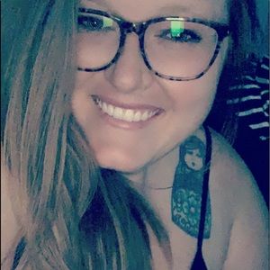 Meet your Posher, Kari